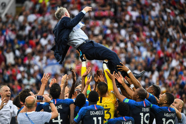 詹姆斯果断 詹姆斯果断